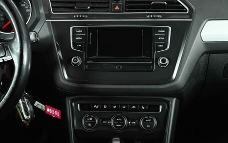 Volkswagen Tiguan II, 2017 год, 2 430 000 рублей, 15 фотография