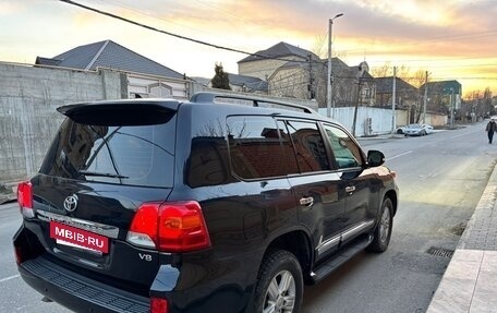 Toyota Land Cruiser 200, 2013 год, 3 100 000 рублей, 2 фотография