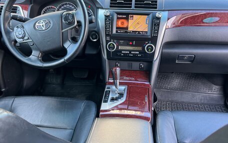 Toyota Camry, 2012 год, 1 850 000 рублей, 5 фотография