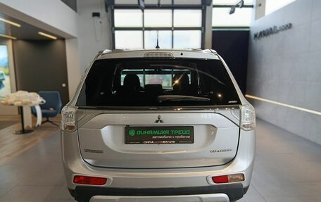 Mitsubishi Outlander III рестайлинг 3, 2014 год, 1 375 000 рублей, 5 фотография
