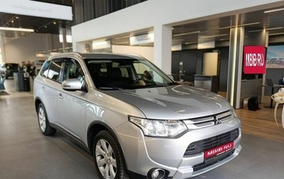 Mitsubishi Outlander III рестайлинг 3, 2014 год, 1 375 000 рублей, 1 фотография