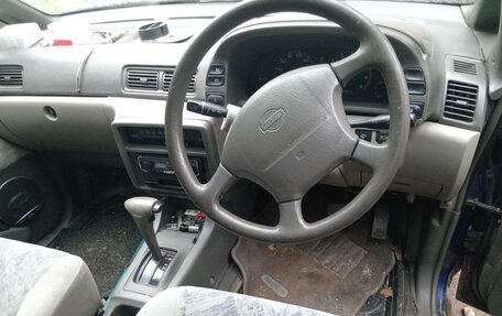 Nissan Prairie III, 1997 год, 98 000 рублей, 5 фотография