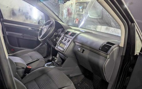 Volkswagen Touran III, 2007 год, 630 000 рублей, 6 фотография