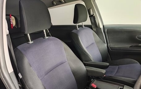 Toyota Wish II, 2012 год, 1 300 000 рублей, 22 фотография