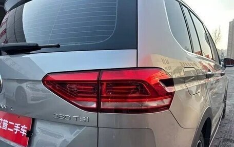 Volkswagen Touran III, 2021 год, 1 490 004 рублей, 7 фотография