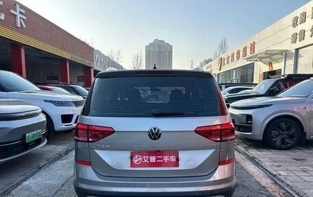 Volkswagen Touran III, 2021 год, 1 490 004 рублей, 4 фотография