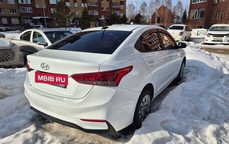 Hyundai Solaris II рестайлинг, 2019 год, 1 000 000 рублей, 2 фотография