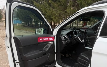 Ford Explorer VI, 2013 год, 1 800 000 рублей, 2 фотография