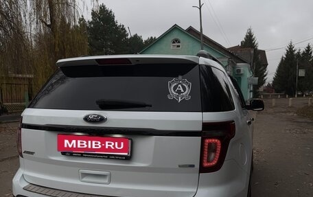 Ford Explorer VI, 2013 год, 1 800 000 рублей, 12 фотография