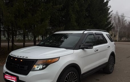 Ford Explorer VI, 2013 год, 1 800 000 рублей, 14 фотография
