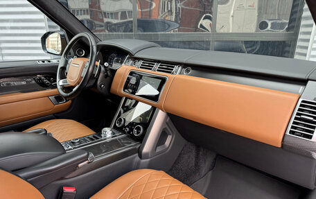 Land Rover Range Rover IV рестайлинг, 2019 год, 6 190 000 рублей, 34 фотография