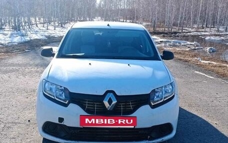 Renault Logan II, 2017 год, 500 000 рублей, 2 фотография