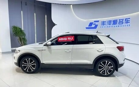 Volkswagen T-Roc I, 2022 год, 1 464 005 рублей, 5 фотография