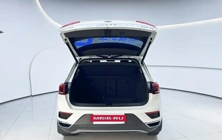 Volkswagen T-Roc I, 2022 год, 1 464 005 рублей, 10 фотография