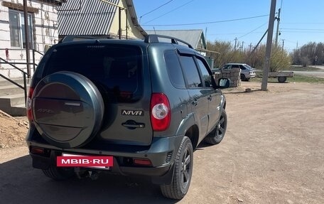 Chevrolet Niva I рестайлинг, 2015 год, 720 000 рублей, 3 фотография