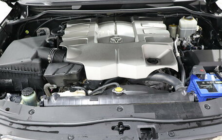 Toyota Land Cruiser 200, 2012 год, 4 050 000 рублей, 9 фотография