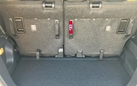 Toyota Roomy I, 2023 год, 974 000 рублей, 19 фотография