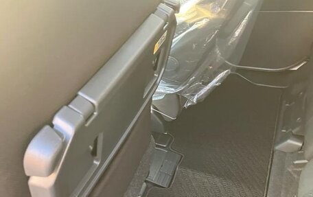 Toyota Roomy I, 2023 год, 974 000 рублей, 36 фотография