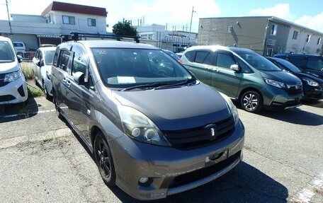 Toyota ISis I, 2011 год, 1 299 000 рублей, 7 фотография