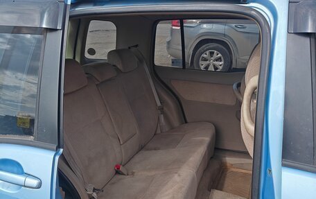 Toyota Raum II, 2004 год, 527 000 рублей, 8 фотография