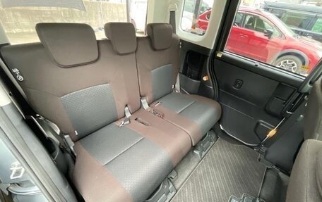 Toyota Roomy I, 2022 год, 998 000 рублей, 11 фотография