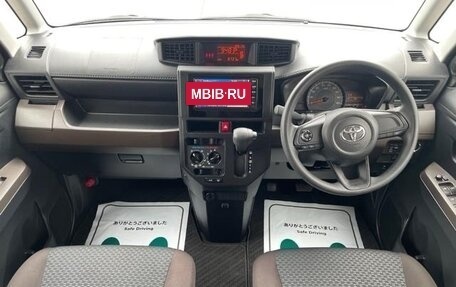 Toyota Roomy I, 2022 год, 998 000 рублей, 9 фотография