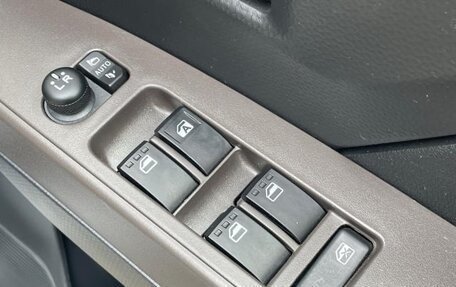 Toyota Roomy I, 2022 год, 998 000 рублей, 18 фотография