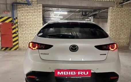 Mazda 3, 2019 год, 1 890 000 рублей, 2 фотография