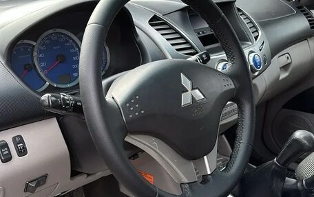 Mitsubishi L200 IV рестайлинг, 2008 год, 1 500 000 рублей, 10 фотография