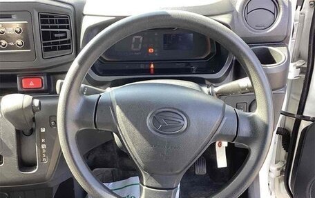 Daihatsu Mira e:S II, 2018 год, 455 000 рублей, 6 фотография