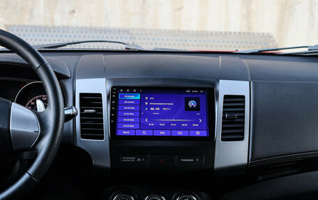 Mitsubishi Outlander III рестайлинг 3, 2011 год, 1 150 000 рублей, 10 фотография