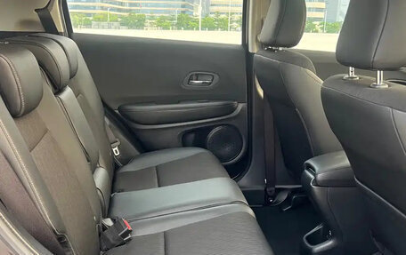 Honda Vezel, 2021 год, 1 400 000 рублей, 7 фотография