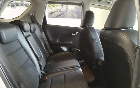 Honda Fit Shuttle I рестайлинг, 2014 год, 1 060 000 рублей, 13 фотография