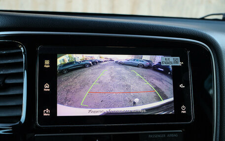 Mitsubishi Outlander III рестайлинг 3, 2019 год, 2 500 000 рублей, 16 фотография