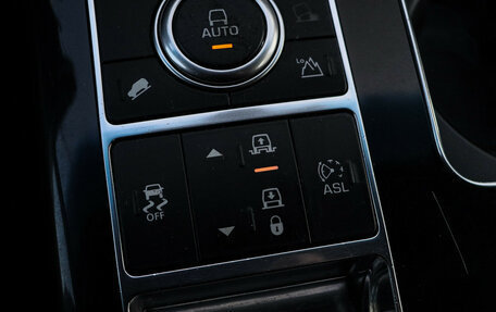 Land Rover Range Rover IV рестайлинг, 2013 год, 2 700 000 рублей, 22 фотография