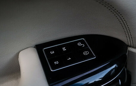 Land Rover Range Rover IV рестайлинг, 2013 год, 2 700 000 рублей, 24 фотография