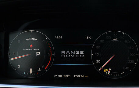 Land Rover Range Rover IV рестайлинг, 2013 год, 2 700 000 рублей, 30 фотография