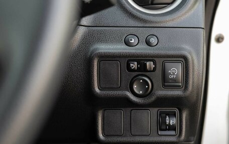 Nissan Note II рестайлинг, 2013 год, 900 000 рублей, 17 фотография