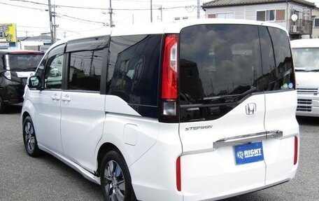 Honda Stepwgn IV, 2017 год, 1 250 005 рублей, 4 фотография