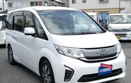 Honda Stepwgn IV, 2017 год, 1 250 005 рублей, 2 фотография