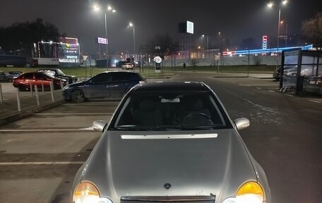 Mercedes-Benz C-Класс, 2003 год, 400 000 рублей, 1 фотография