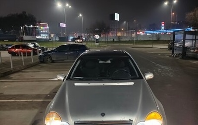 Mercedes-Benz C-Класс, 2003 год, 400 000 рублей, 1 фотография