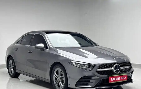 Mercedes-Benz A-Класс, 2022 год, 1 650 000 рублей, 1 фотография