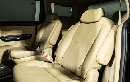 KIA Carnival III, 2019 год, 2 999 700 рублей, 10 фотография