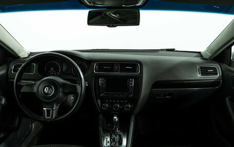 Volkswagen Jetta VI, 2013 год, 1 089 000 рублей, 13 фотография