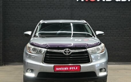 Toyota Highlander III, 2015 год, 3 050 000 рублей, 2 фотография