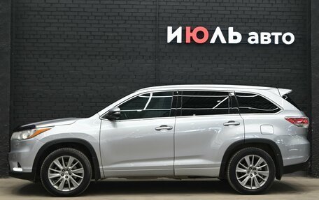Toyota Highlander III, 2015 год, 3 050 000 рублей, 8 фотография