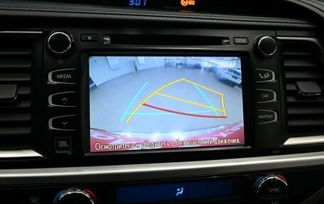 Toyota Highlander III, 2015 год, 3 050 000 рублей, 17 фотография