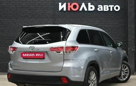 Toyota Highlander III, 2015 год, 3 050 000 рублей, 7 фотография