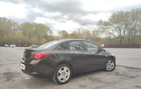 Opel Astra J, 2013 год, 1 150 000 рублей, 2 фотография